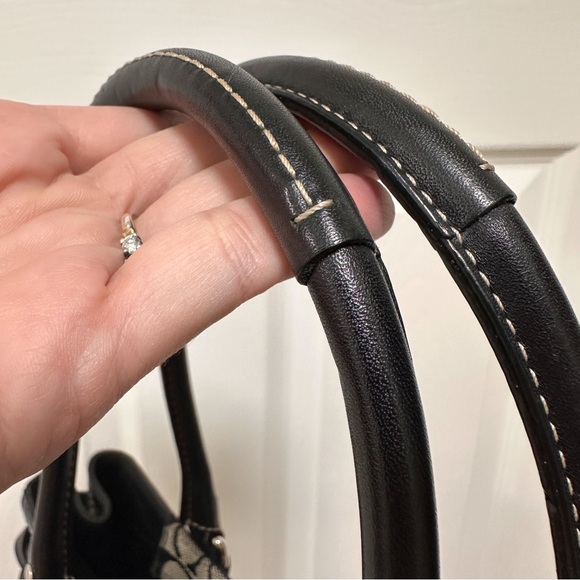 Coach Hamptons Signature Carryall Black Grey Jacquard Shoulder Bag LIKE NEW - Picture 7 of 11